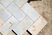 “With our feet on the ground”. Venetian paving: a legacy to preserve